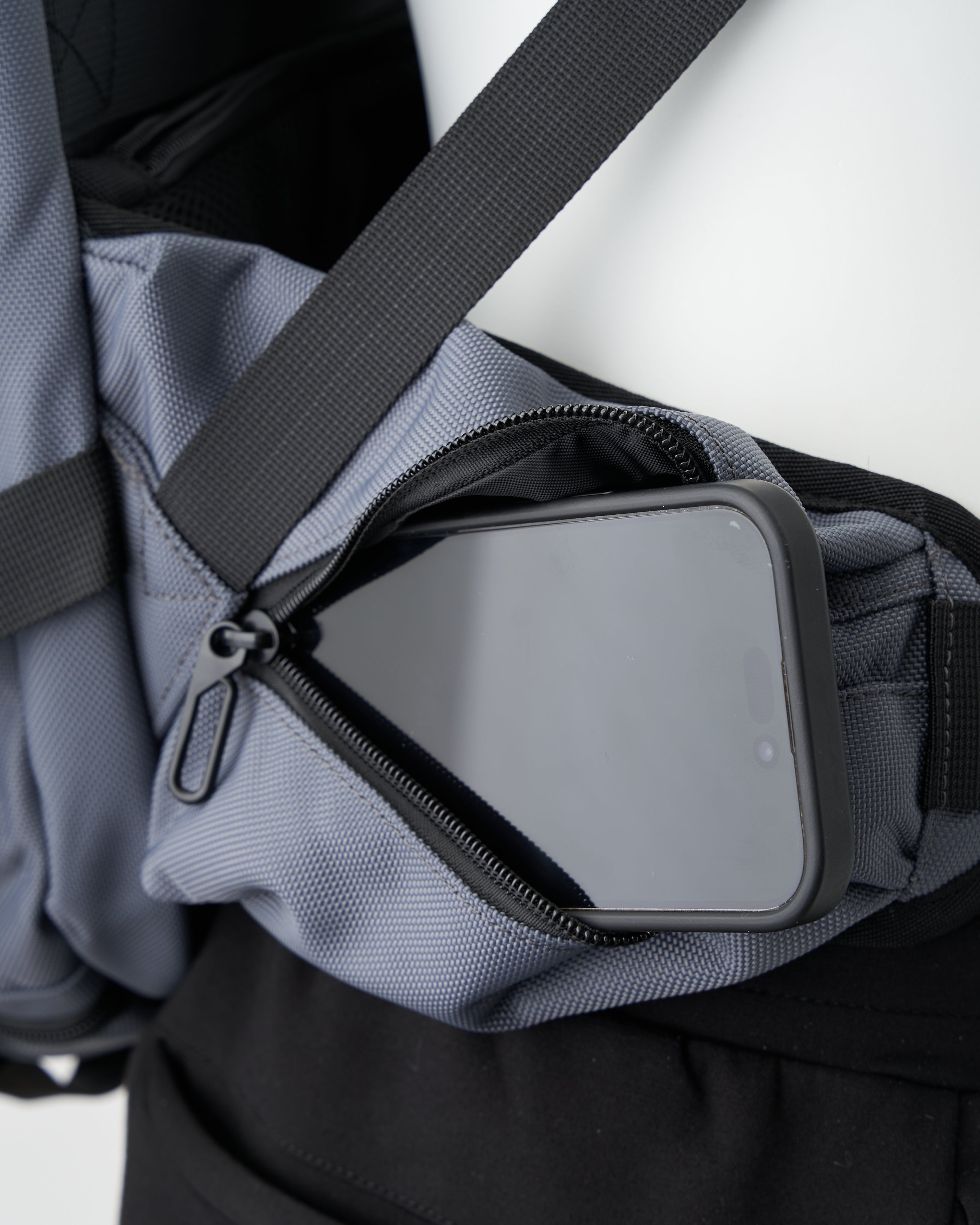 Venture Bag | Spacious, Functional, and Ideal for Active Lifestyles - Honu