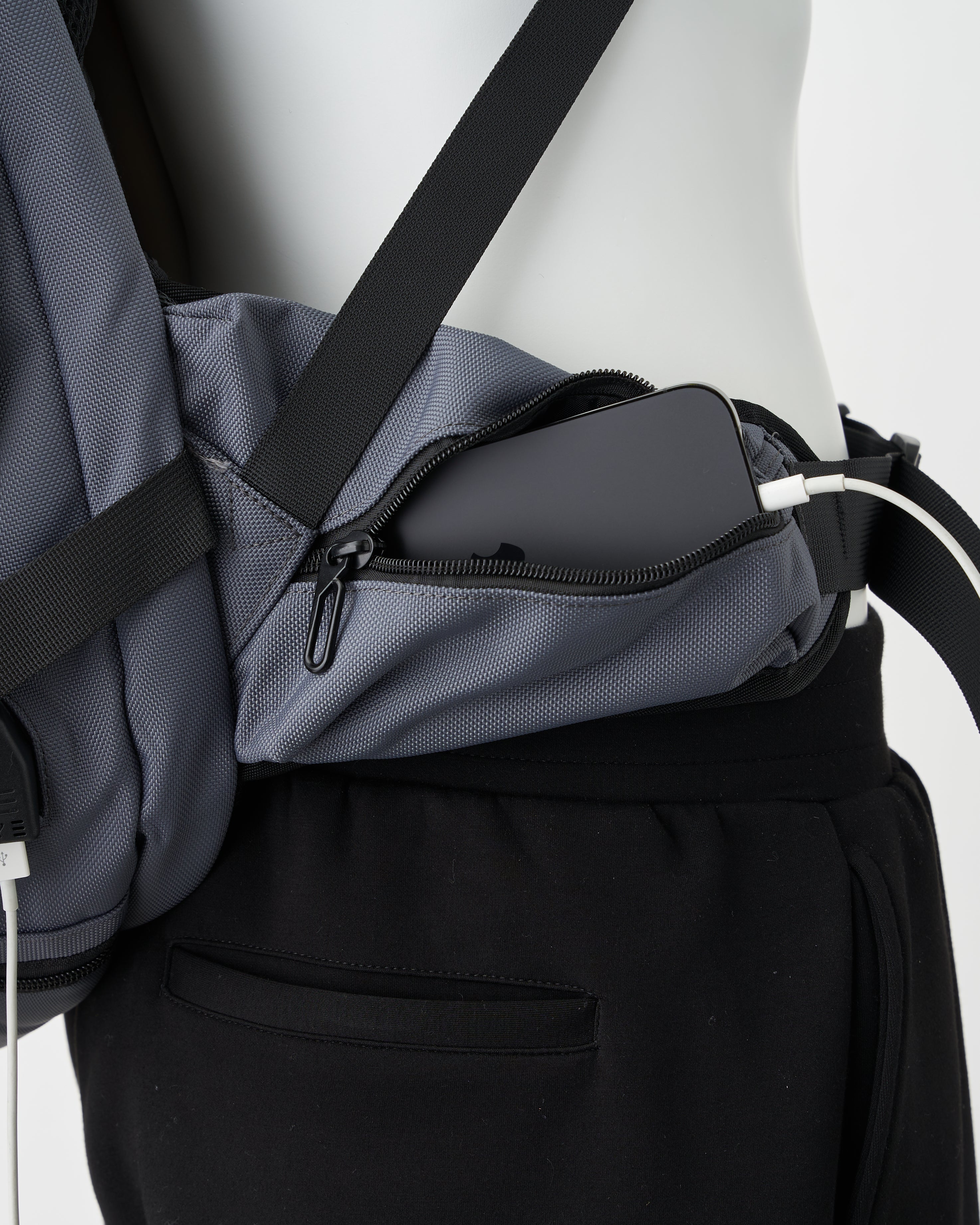 Venture Bag | Spacious, Functional, and Ideal for Active Lifestyles - Honu