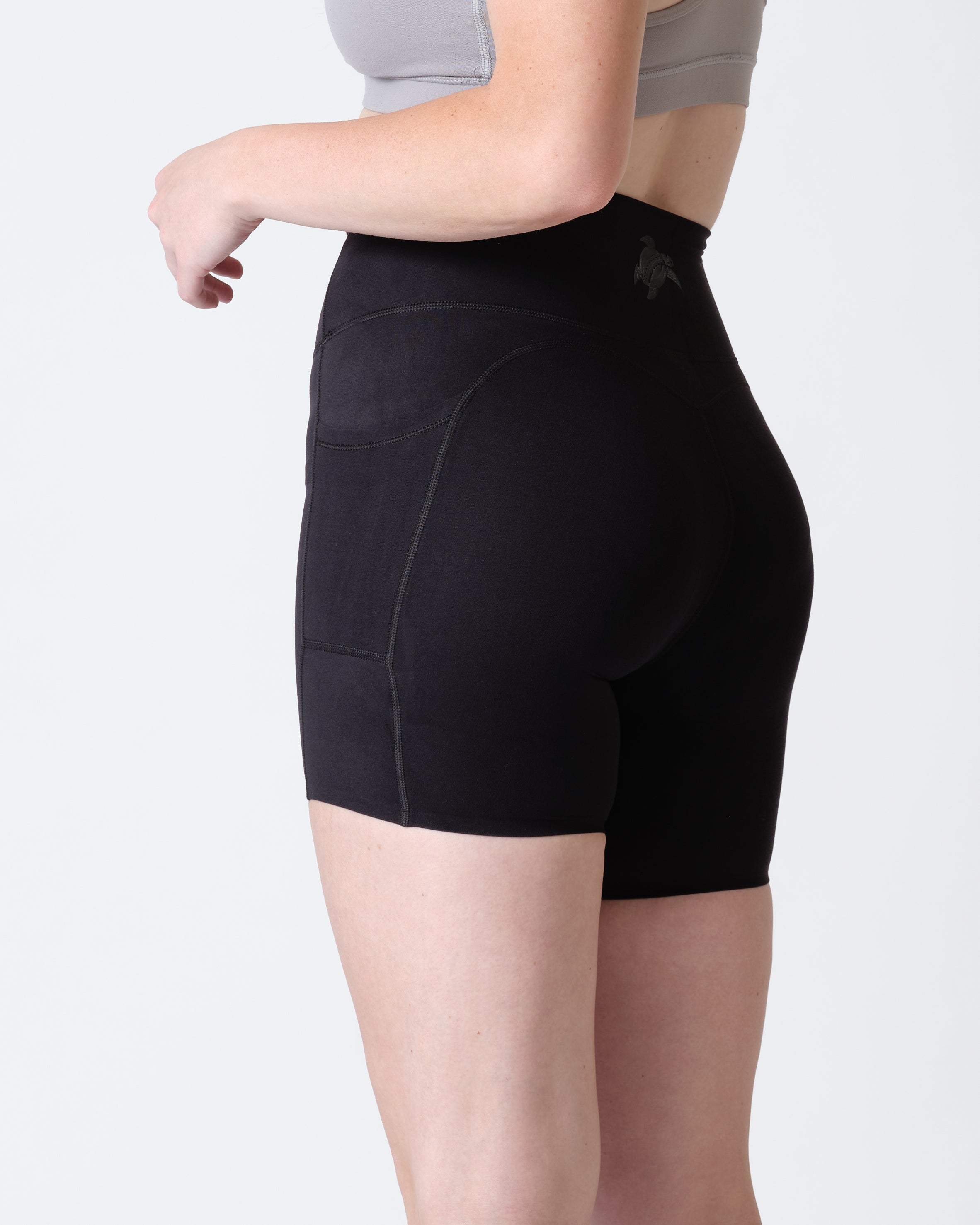 Legging Shorts with Pockets for Ultimate Comfort | Breathable and Supportive - Honu
