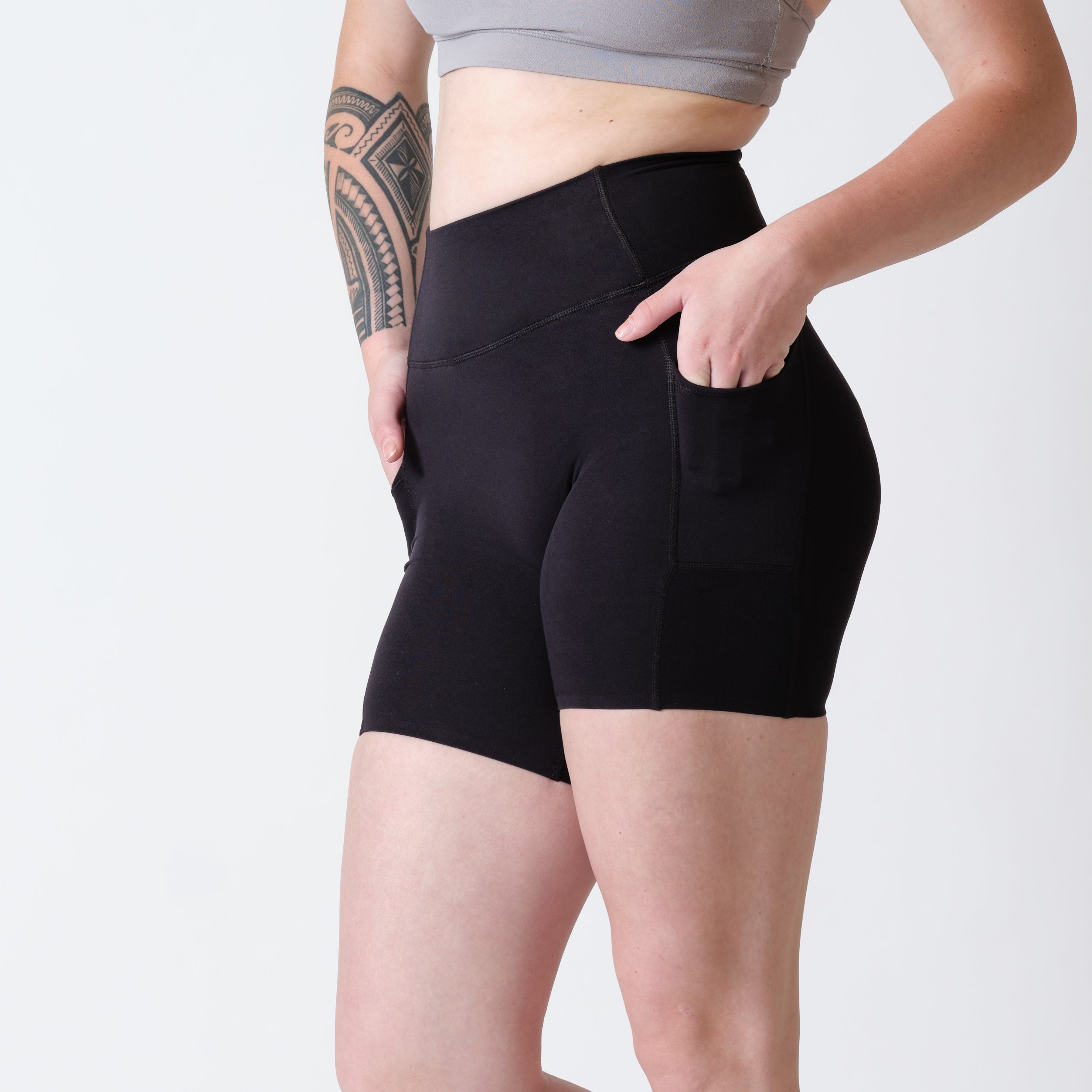 Legging Shorts with Pockets for Ultimate Comfort | Breathable and Supportive - Honu