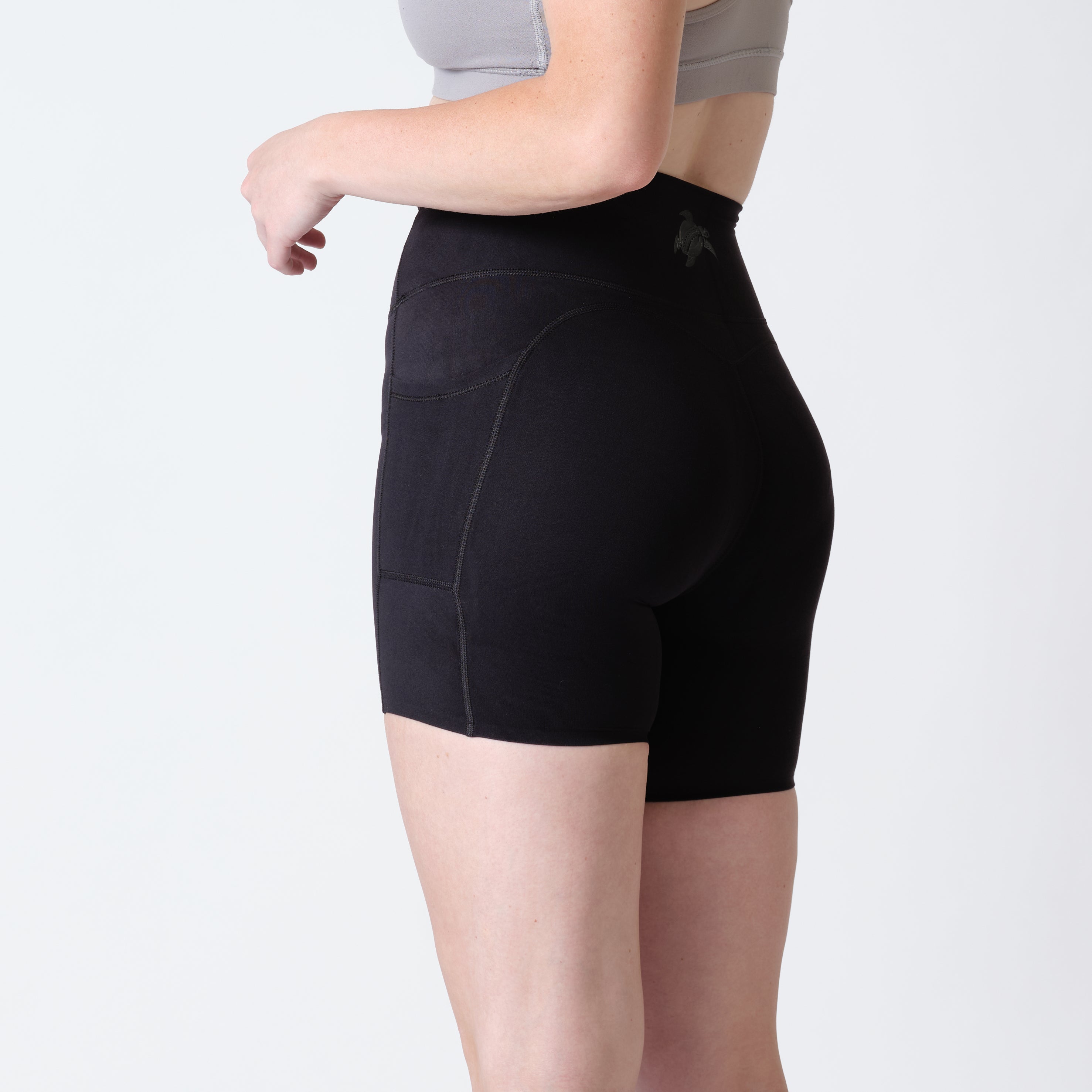 Legging Shorts with Pockets for Ultimate Comfort | Breathable and Supportive - Honu