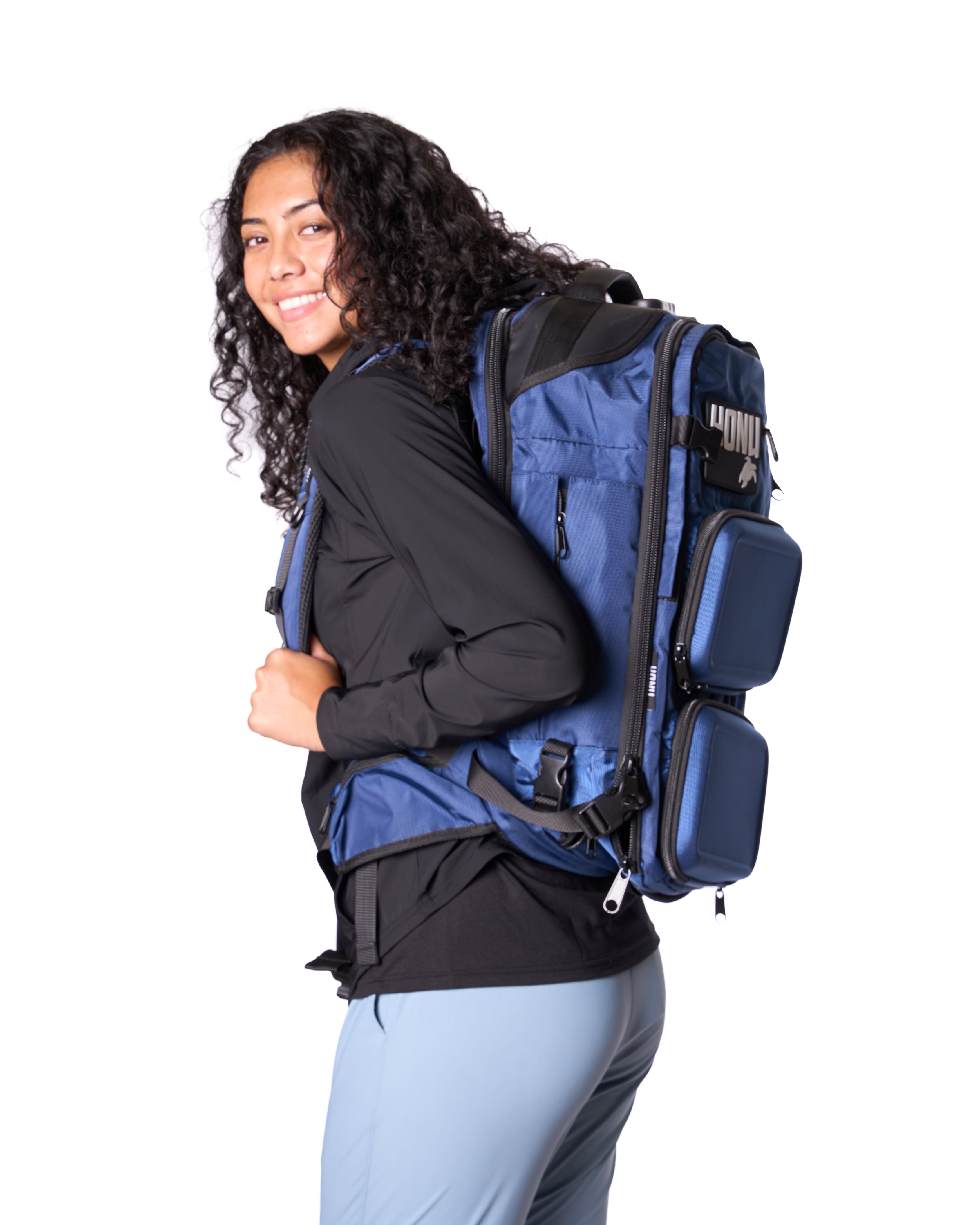 バッグ honu Venture Bag | Spacious, Functional, and Ideal for Active